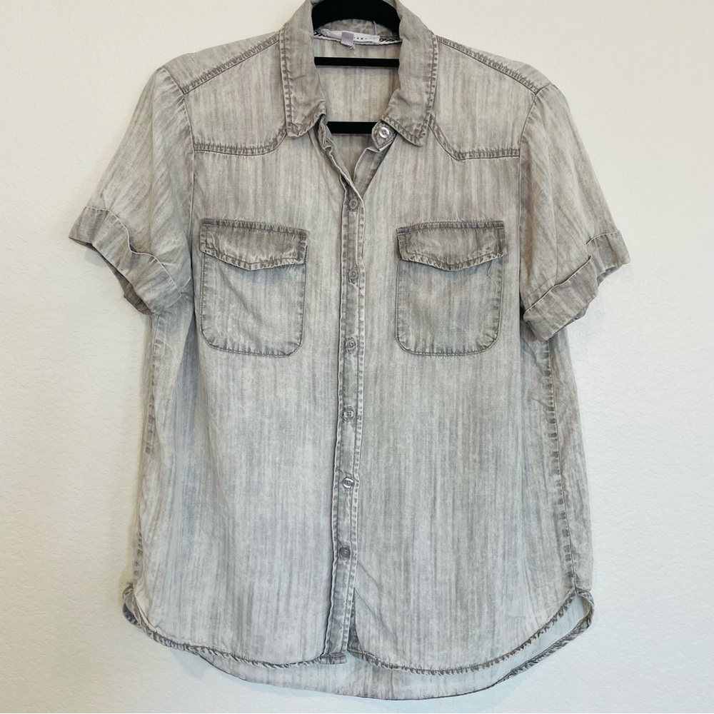 Jane and Delancey Light Gray Washed Button-Down Short Sleeve Shirt
